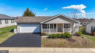 25 MIDDLEMARCH RD, Douglassville, PA 19518