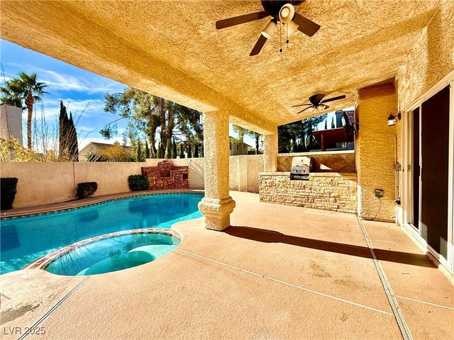 10001 Coral Sands Drive, Las Vegas, NV 89117