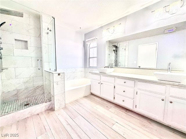 10001 Coral Sands Drive, Las Vegas, NV 89117