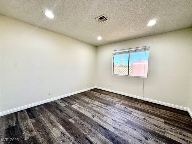 10001 Coral Sands Drive, Las Vegas, NV 89117