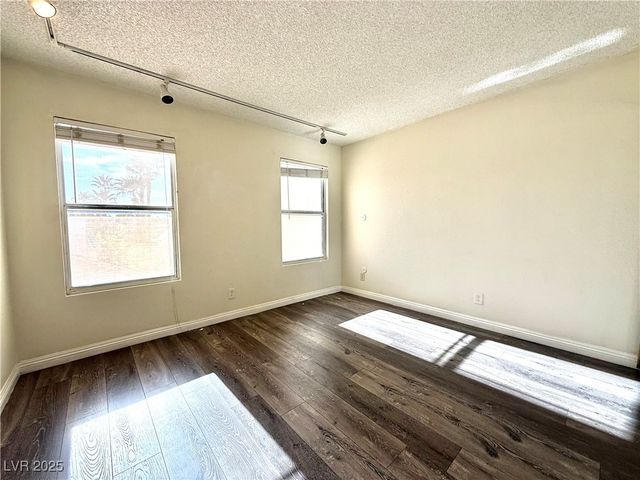 10001 Coral Sands Drive, Las Vegas, NV 89117