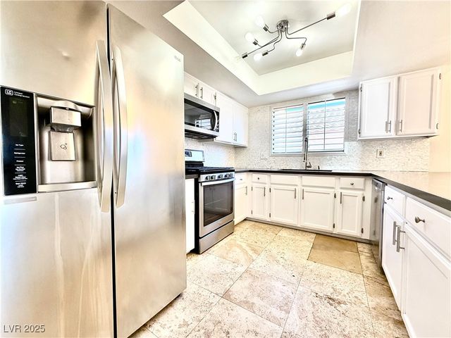 10001 Coral Sands Drive, Las Vegas, NV 89117