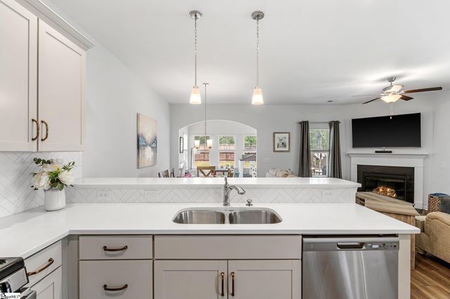 15 Tyrian Drive, Greenville, SC 29607