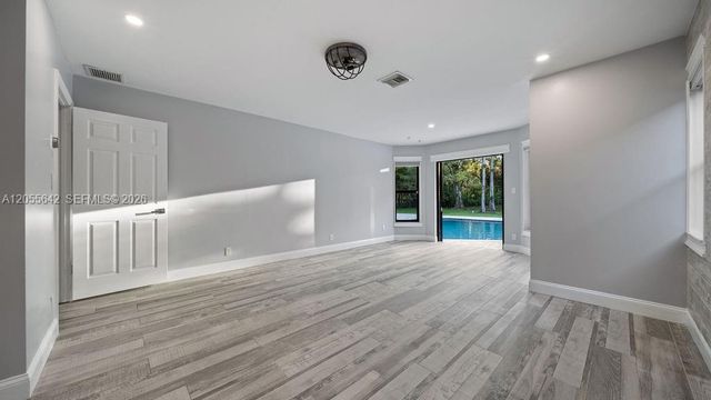 5831 NW 81st Ter, Parkland, FL 33067