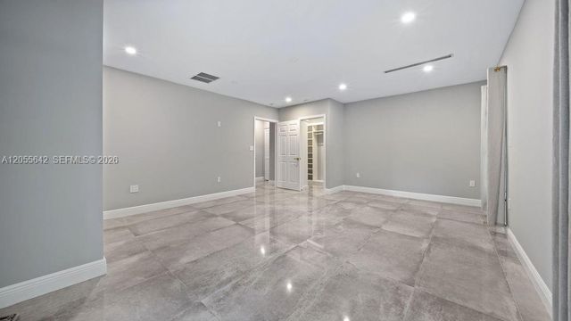 5831 NW 81st Ter, Parkland, FL 33067