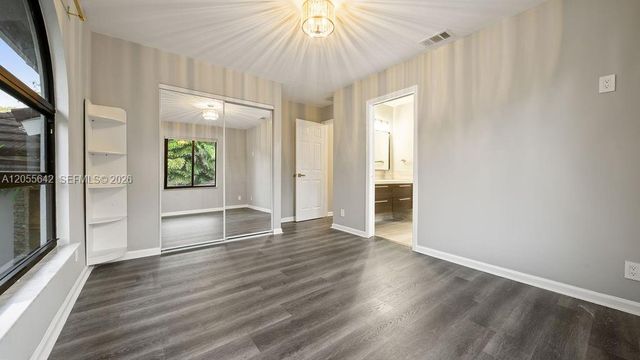 5831 NW 81st Ter, Parkland, FL 33067