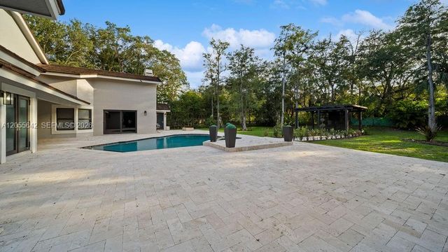 5831 NW 81st Ter, Parkland, FL 33067