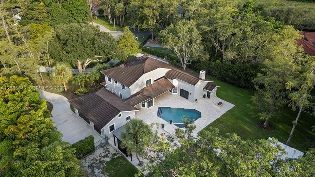 5831 NW 81st Ter, Parkland, FL 33067