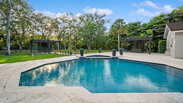 5831 NW 81st Ter, Parkland, FL 33067