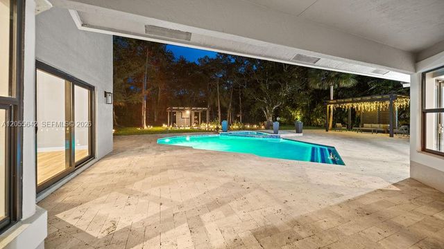 5831 NW 81st Ter, Parkland, FL 33067