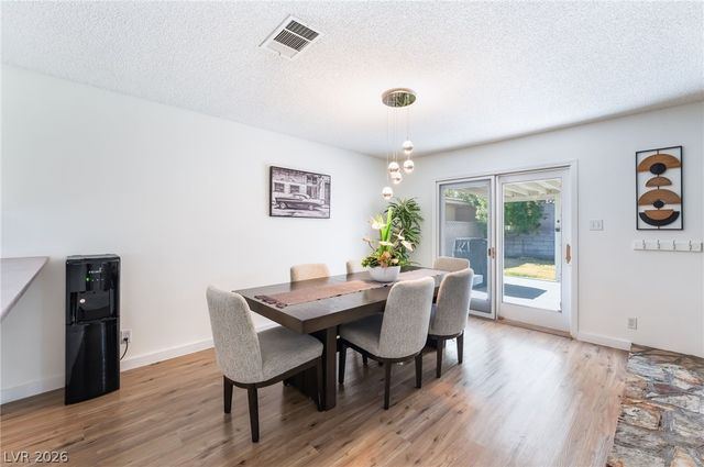 100 Breeze Court, Las Vegas, NV 89145