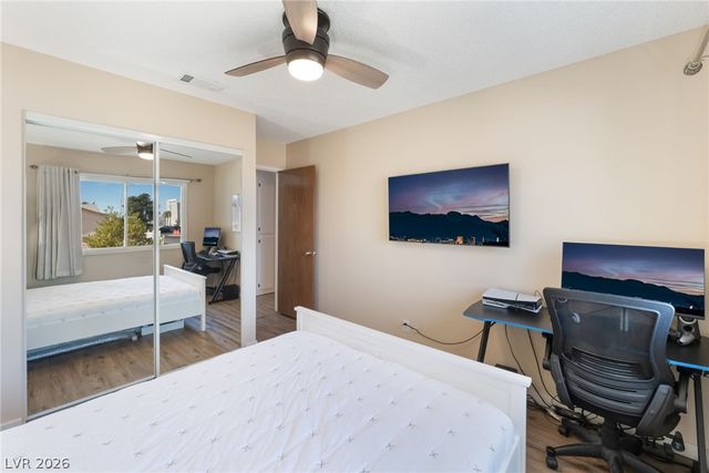 100 Breeze Court, Las Vegas, NV 89145