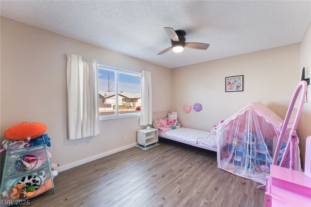 100 Breeze Court, Las Vegas, NV 89145