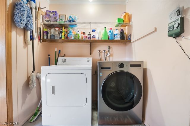 100 Breeze Court, Las Vegas, NV 89145