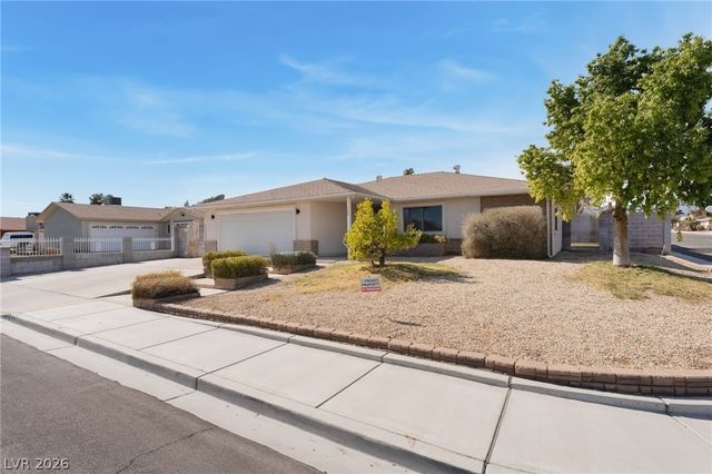 100 Breeze Court, Las Vegas, NV 89145