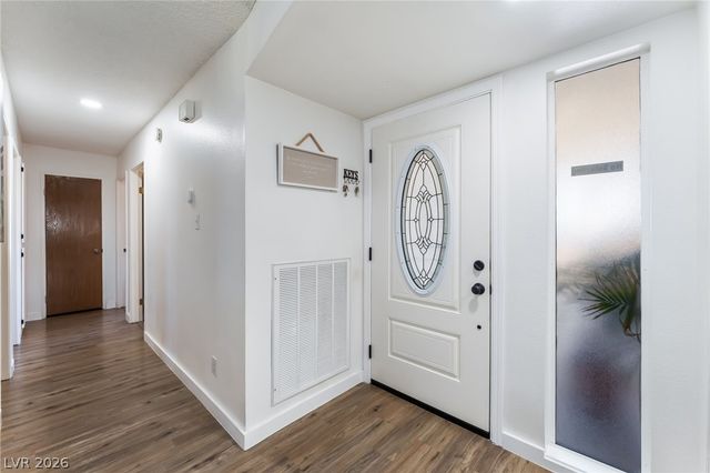 100 Breeze Court, Las Vegas, NV 89145