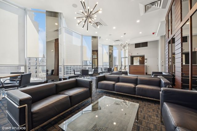 535 N MICHIGAN Avenue 2614, Chicago, IL 60611