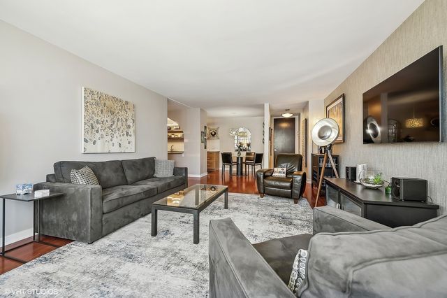 535 N MICHIGAN Avenue 2614, Chicago, IL 60611