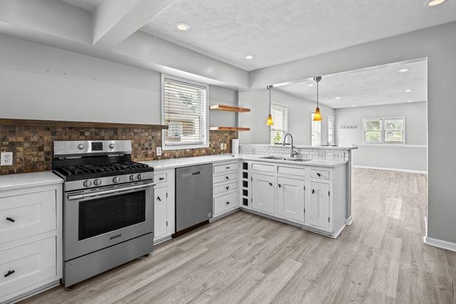 4007 29TH Avenue, Rock Island, IL 61201