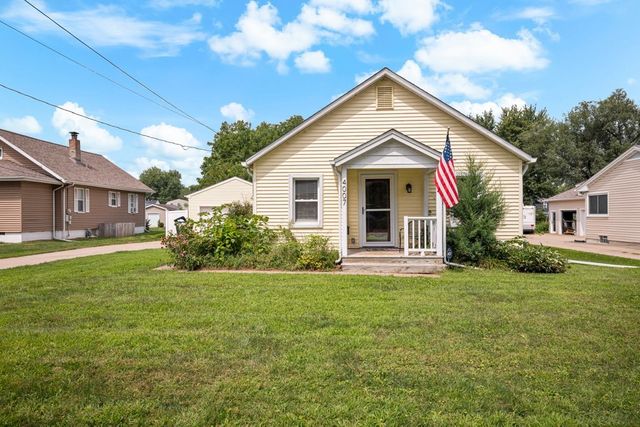 4007 29TH Avenue, Rock Island, IL 61201