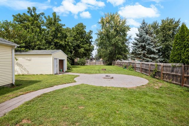 4007 29TH Avenue, Rock Island, IL 61201