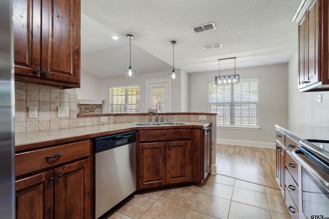 105 Bois D Arc Drive, Bullard, TX 75757