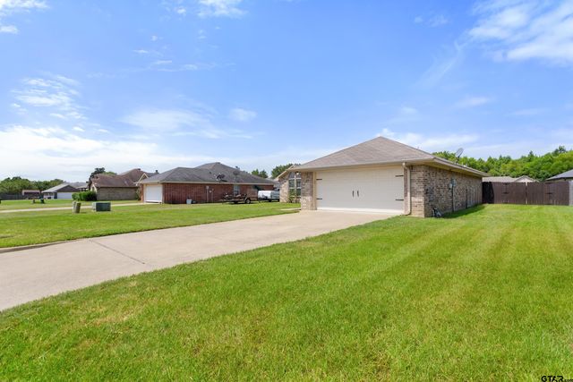 105 Bois D Arc Drive, Bullard, TX 75757