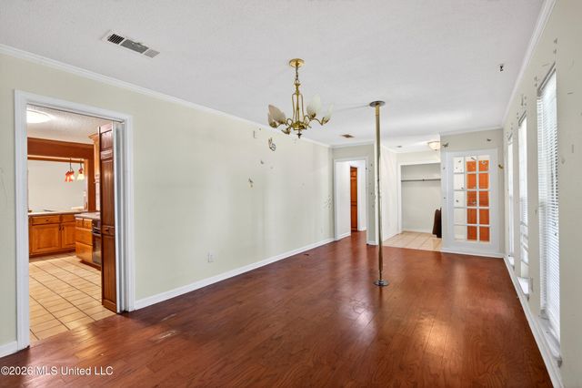 43 Greenbriar Drive, Gulfport, MS 39507