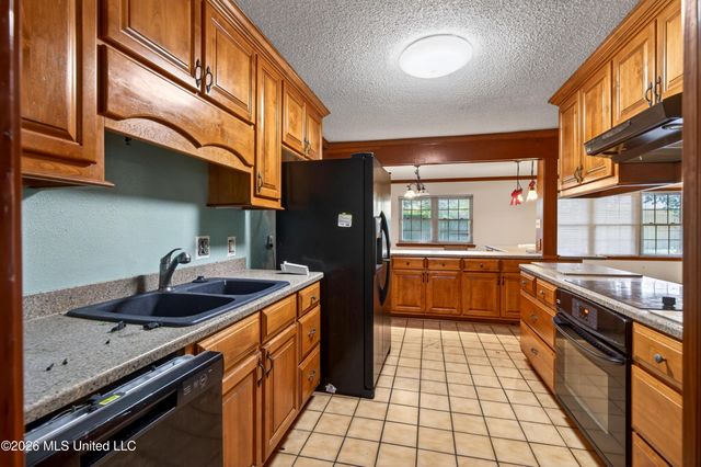 43 Greenbriar Drive, Gulfport, MS 39507