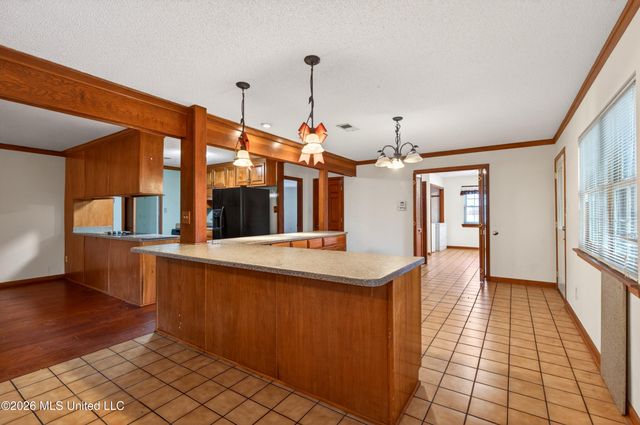43 Greenbriar Drive, Gulfport, MS 39507