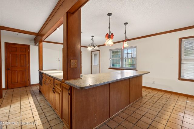 43 Greenbriar Drive, Gulfport, MS 39507