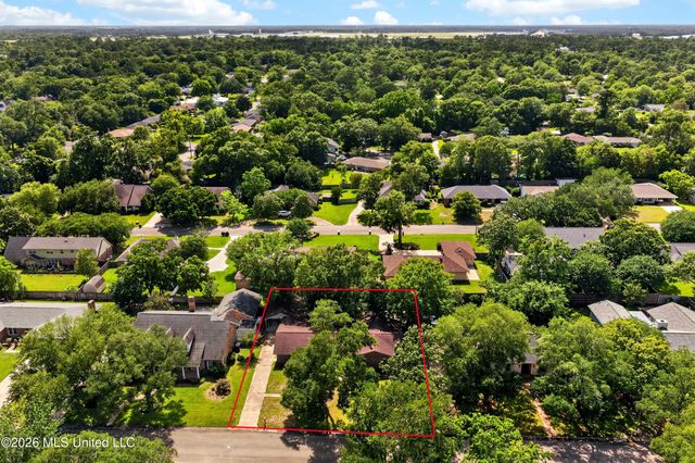 43 Greenbriar Drive, Gulfport, MS 39507
