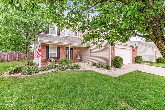 840 Ponderosa Pine Drive, Whiteland, IN 46184