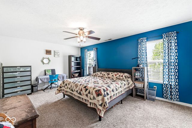 840 Ponderosa Pine Drive, Whiteland, IN 46184