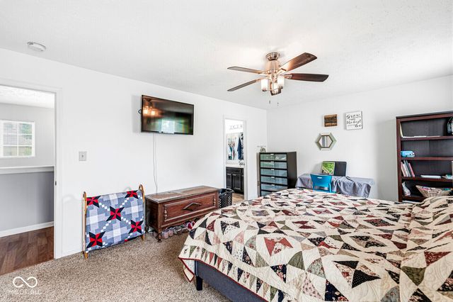 840 Ponderosa Pine Drive, Whiteland, IN 46184