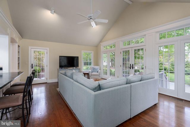 347 MOUNTAIN VIEW RD, Skillman, NJ 08558