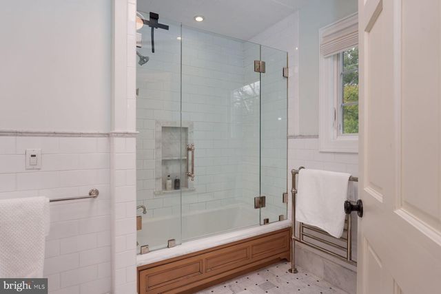 347 MOUNTAIN VIEW RD, Skillman, NJ 08558