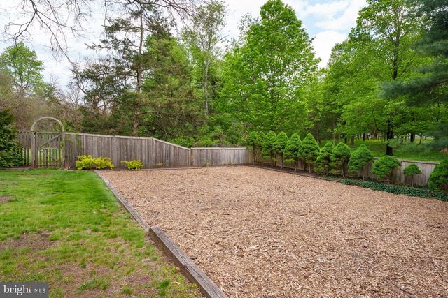 347 MOUNTAIN VIEW RD, Skillman, NJ 08558
