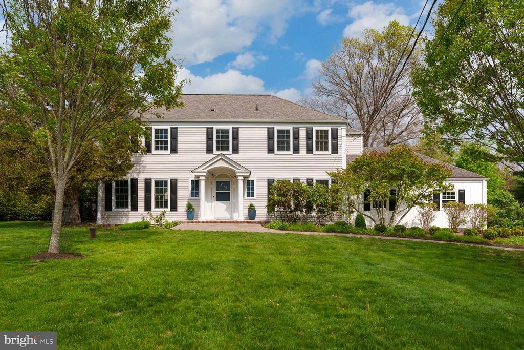 347 MOUNTAIN VIEW RD, Skillman, NJ 08558