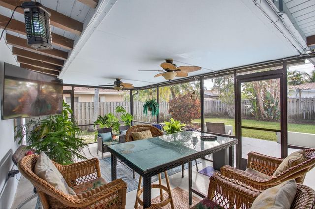 1432 SE 2nd Street, Pompano Beach, FL 33060