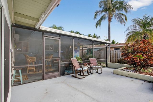 1432 SE 2nd Street, Pompano Beach, FL 33060