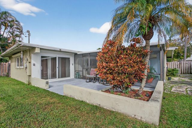 1432 SE 2nd Street, Pompano Beach, FL 33060