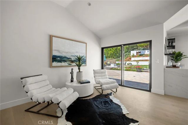 5100 Orrville Avenue, Woodland Hills, CA 91367