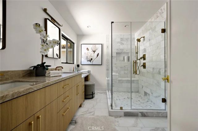 5100 Orrville Avenue, Woodland Hills, CA 91367