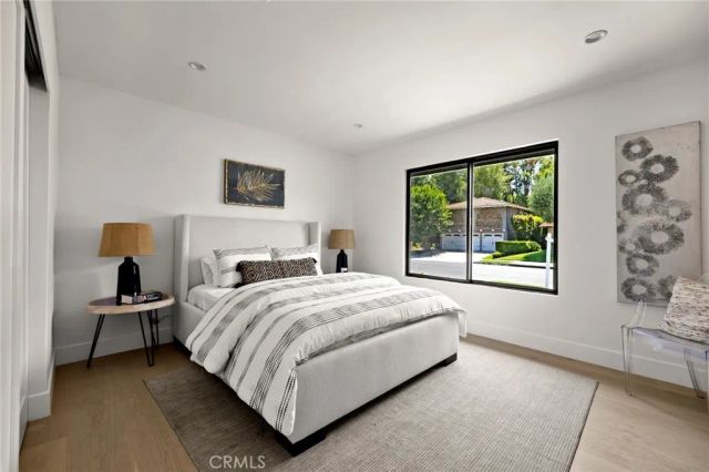 5100 Orrville Avenue, Woodland Hills, CA 91367