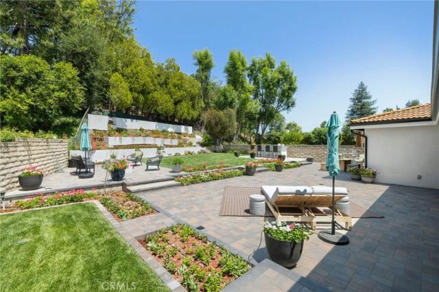 5100 Orrville Avenue, Woodland Hills, CA 91367