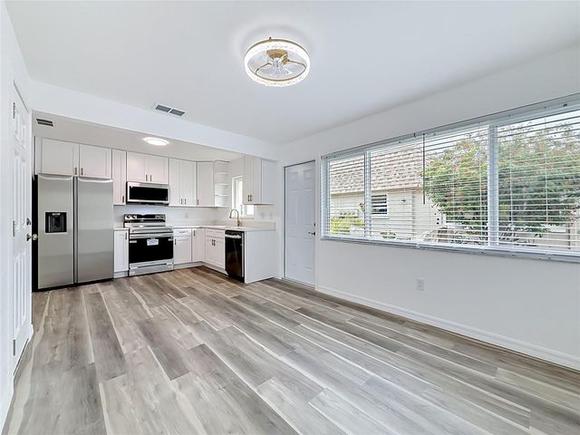 8454 AUSTIN N, Pinellas Park, FL 33781