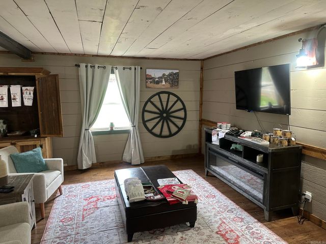 7537 HWY 289 Highway, Mammoth Spring, AR 72554