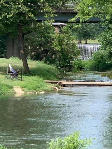 7537 HWY 289 Highway, Mammoth Spring, AR 72554