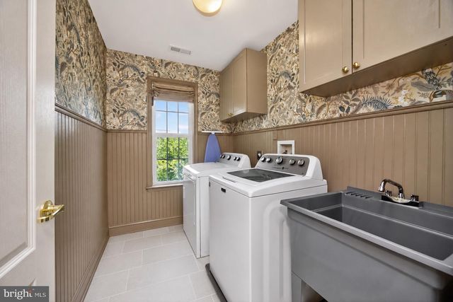 2411 COPPER CREEK RD, Chester Springs, PA 19425